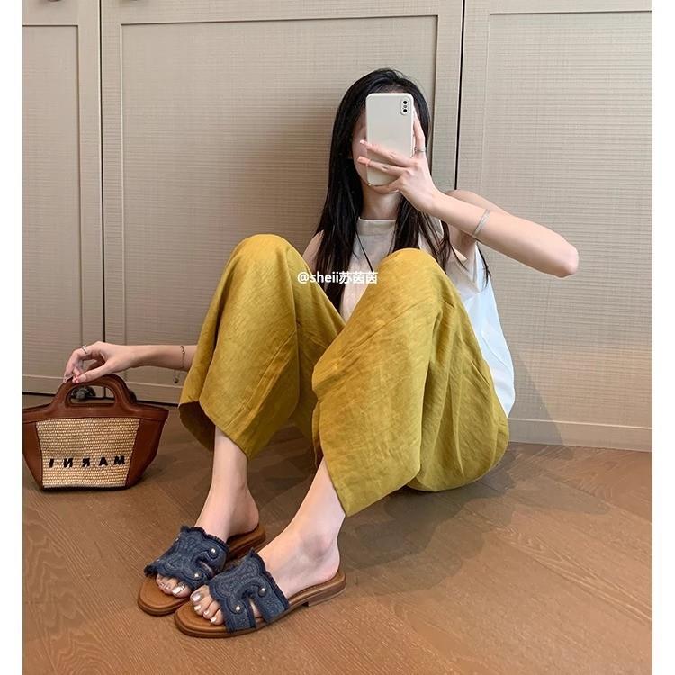Su Yinyin wears the same retro embroidered denim beard edge slippers women's round head versatile casual word with sandals outside summer