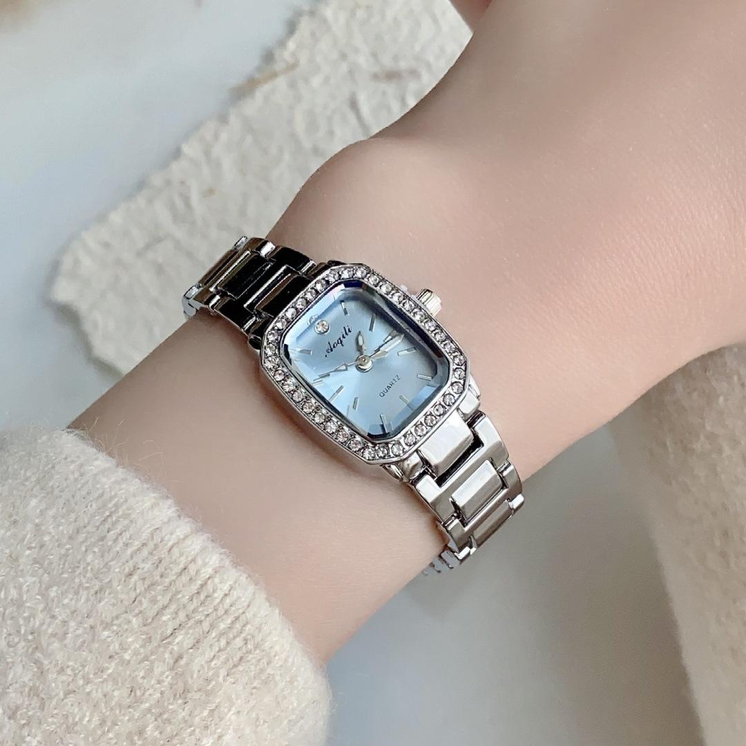 

Простые женские часы с бриллиантами, квадратные часы, нишевые часы, легкая роскошь, кварцевые часы, часы-браслет