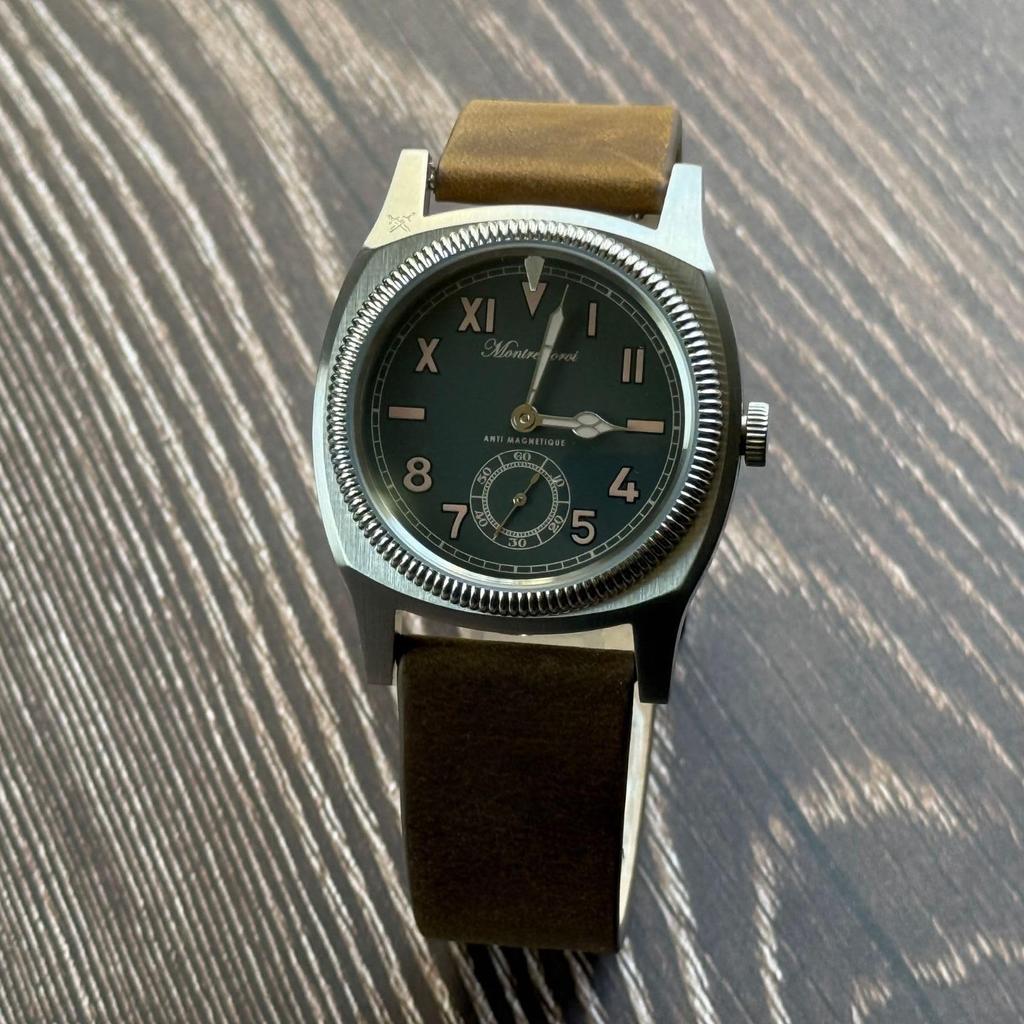 Majetek Big Turtle California Dial Military Watch with Crazy Horse Leather Strap M.R.M.W. Men's