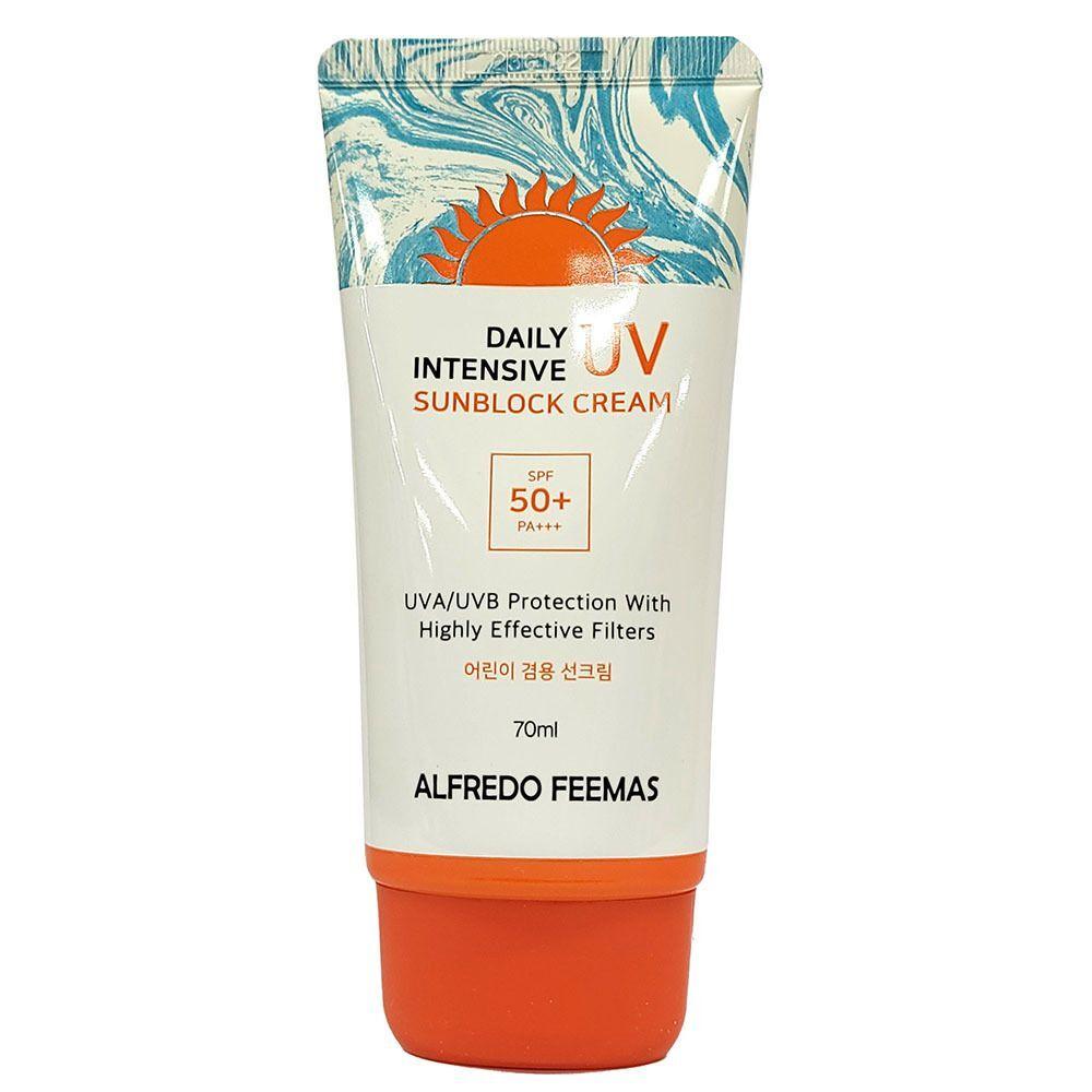 

70ml sunscreen with a mild MNDQXSPI formula for the whole family