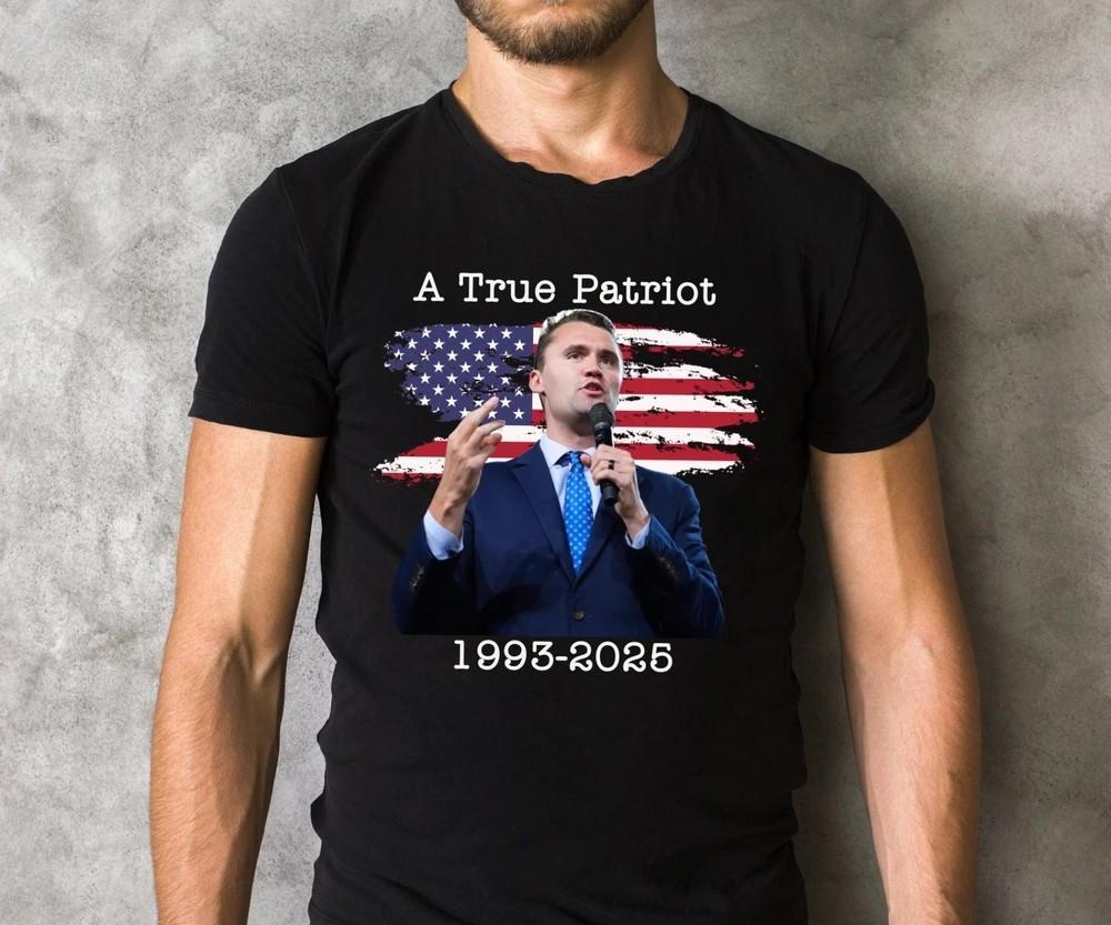 Charlie Kirk 1993-2025 RIP Memorial True Patriot American Flag S-4XL Unisex T-Shirt