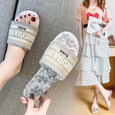 Flat-bottomed Sandals for Women In Summer Wear New Xiaoxiangfeng Embroidered Letter Slippers Beach Vacation One-word Slippers