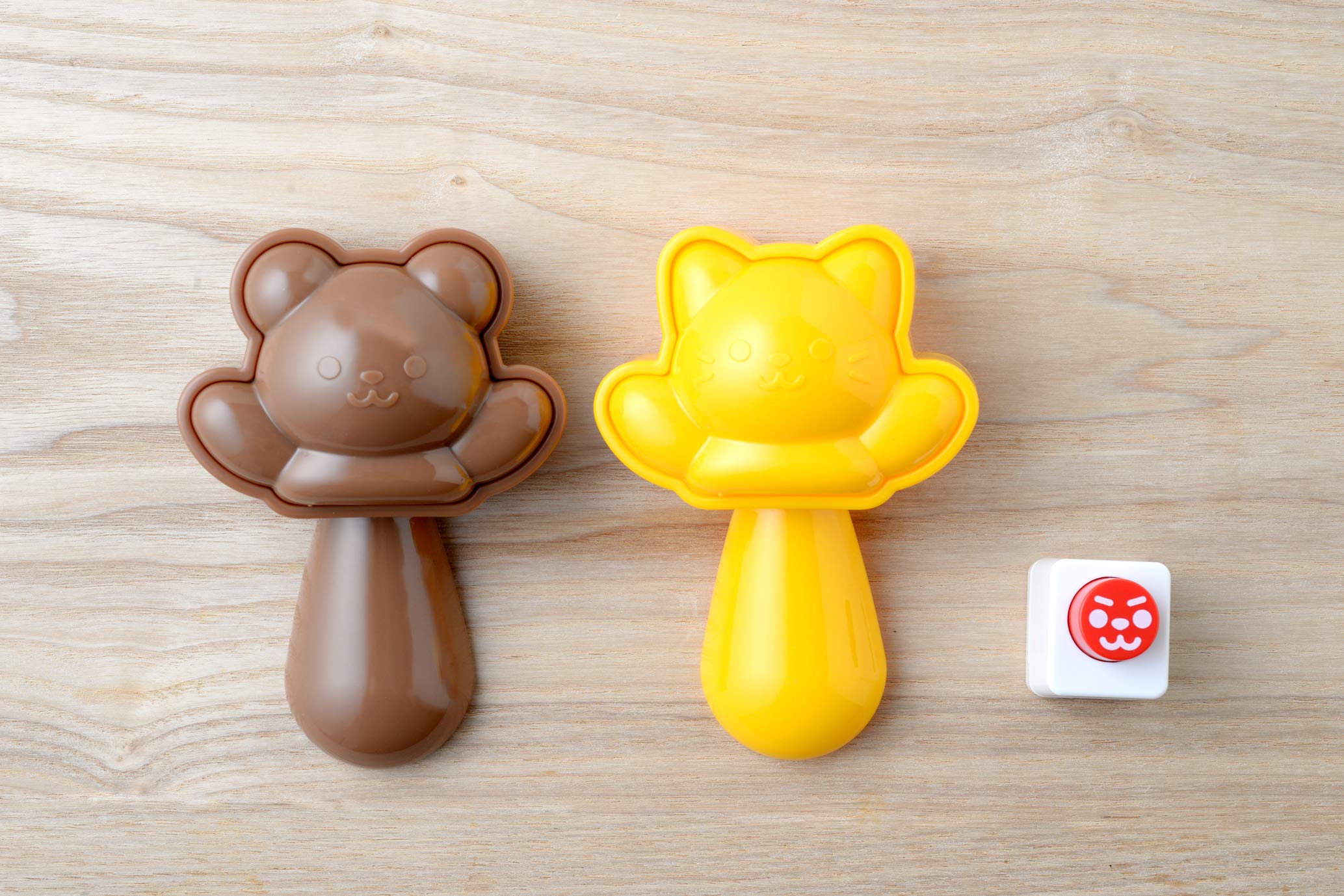 

Ernest Character Bento Easy Cutting Shape and Onigiri a favorite brand of major restaurants (Onigiri Mold) (Pyokon Kumanyan) A-77076,