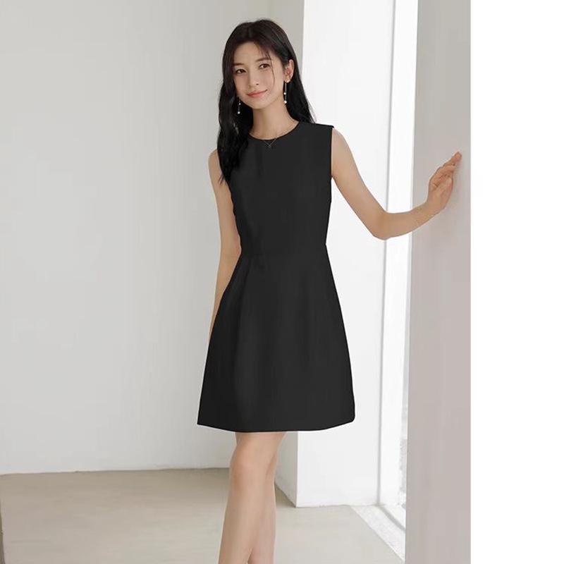 Pure Color Sleeveless A-Line Dress - High-End, Slim Waist, Round Neck Vest Style