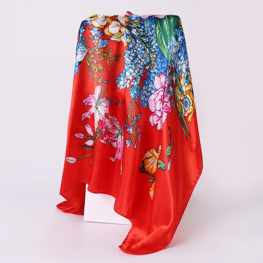 Høykvalitets luksuriøst silkeskjerf pannebånd Skjerf Halsskjerf For kvinner Kjede Silkeskjerf Dekorativt sjal for kvinner