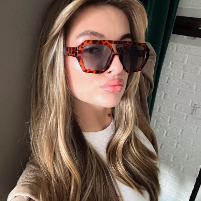 4pcs Fashion Female Double Bridges Square Sunglasses Big Frame Design High Quality UV Protection Outdoor Sun Glasses