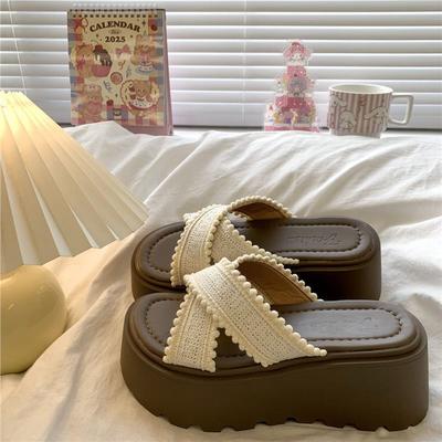 Muffin-Plateau-Kreuz mit coolen Pantoffeln Damen Sommerbekleidung lässiges Design Böhmische Strandsandalen