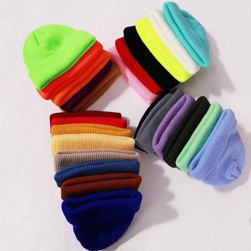 Stylish Unisex Cuff Beanie For Winter Outdoor Activities In Solid Color