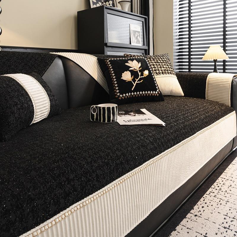 

New Comfortable Dream Chenille Sofa Cushion Universal In All Seasons Simple Modern Non-Slip Sofa Cover Backrest Towel 70*70cm