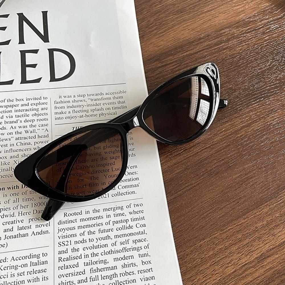 4PCS Sunglasses for Women Eyeglasses Fashion Eyewear with Retro Style Hip-hop Small Cat Eye Sunglasses
