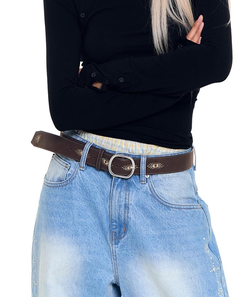 AAKAM Needlework Studded Belt (Brown)