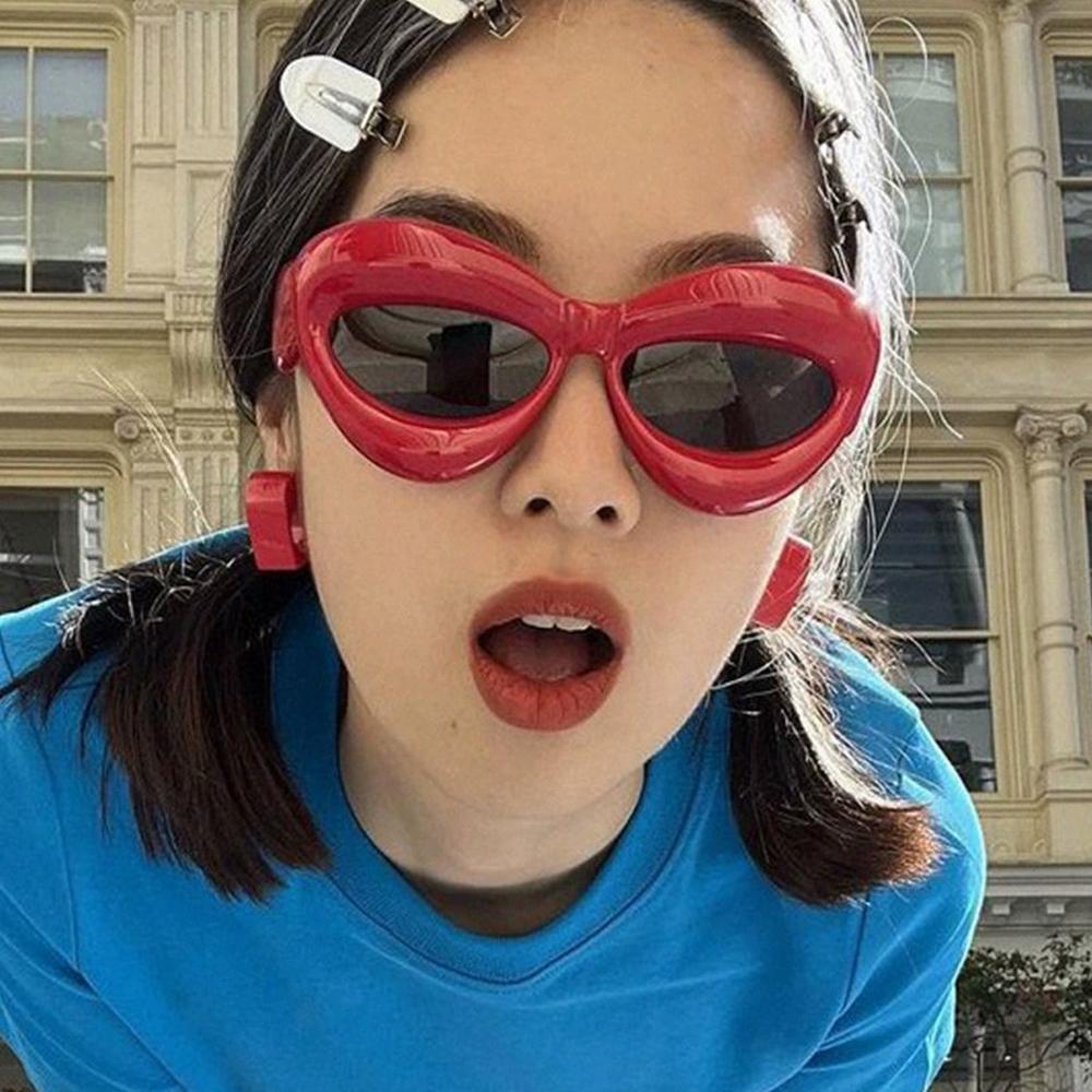 New Candy-colored Cat's Eye Sunglasses Street Fashion Dance Funny Personality Glasses Unisex Fashion Lip Sunglasses.