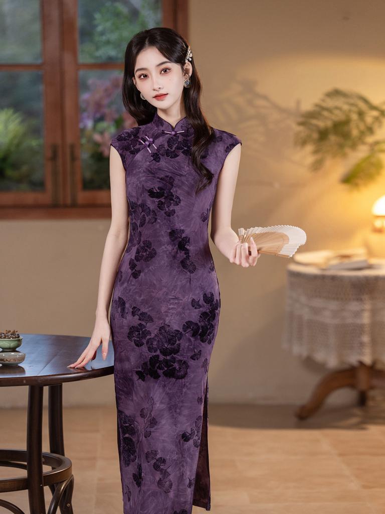 Old Shanghai Retro National Style Long Flocked Cheongsam 1011 Summer New Improved Chinese Purple High-end Cheongsam