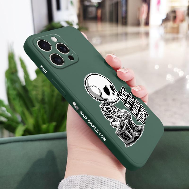 Чехол для телефона  Ленивый скелет  для iPhone 17 16 16e 15 14 13 Plus Pro Max Mini Силиконовый чехол iPhone 17 ProMax темно-зеленого