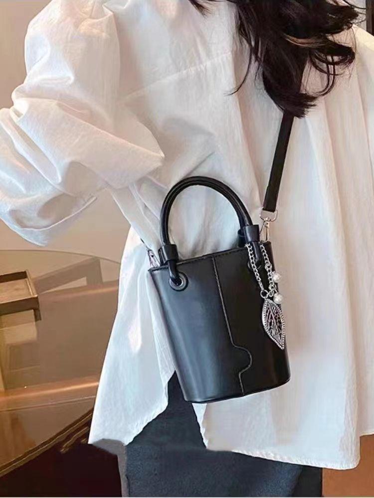 2025 Herbst/Winter Retro Nischendesign Vielseitige Bucket Bag - Einzelne Schulter, Crossbody, Handheld High-End Handtasche