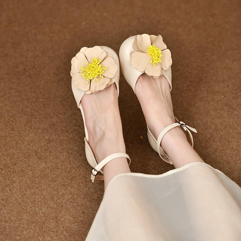 2026 Estate Nuove Eleganti Sandali Bassi Casual con Design Floreale per Donna Moda Retrò Comodi Versatili Scarpe Basse Scarpe a Punta Leggere