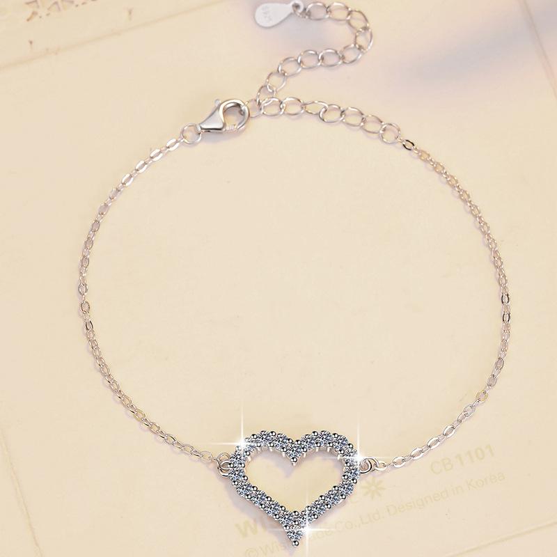 

S925 Sterling Silver Jewelry Set Heart Pendant Necklace Bracelet Stud Earrings Women s Moissanite Jewelry D color moissanite