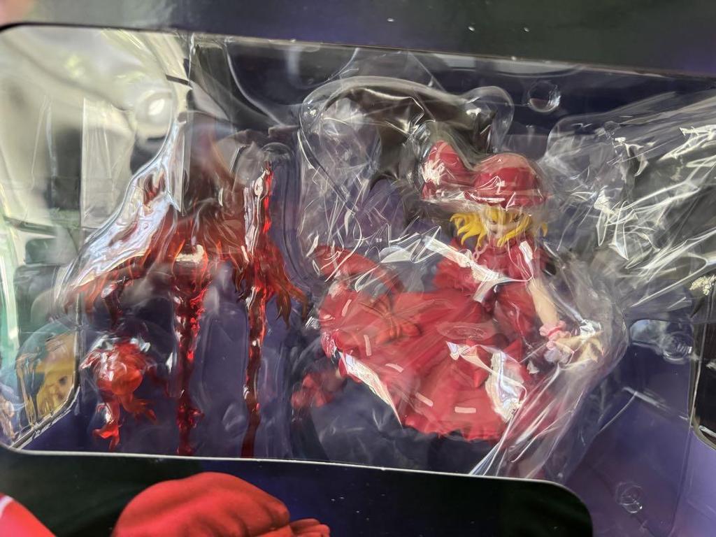 [USED] Remilia Scarlet - Initial Ver. 1/7 PVC Figure