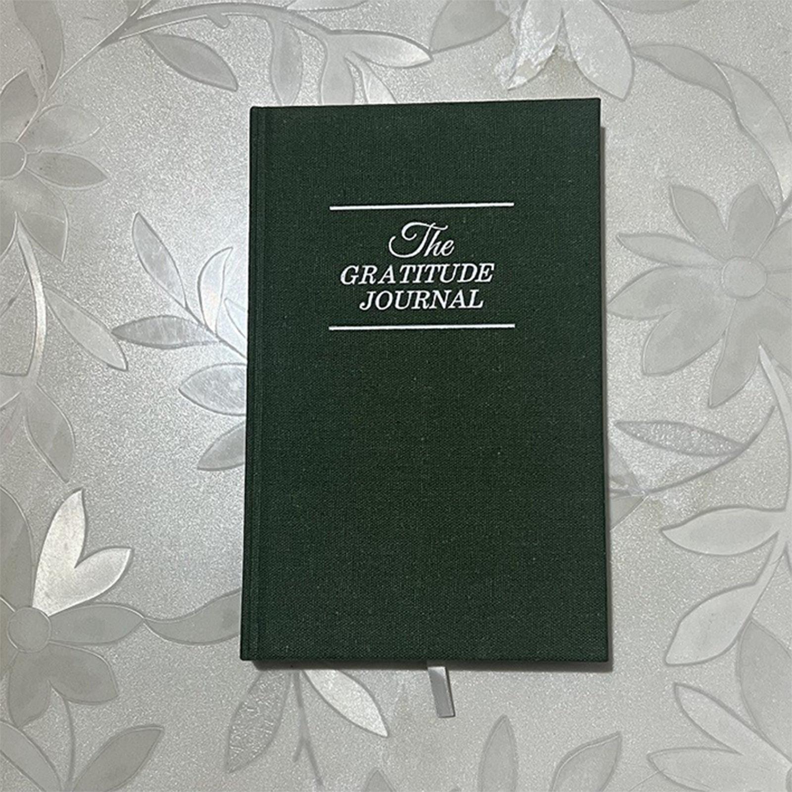 

5-минутный дневник благодарности. Тетрадь на английском языке. Твердый блокнот с золотым тиснением. Книга благодарностей. One Size темно-зеленого