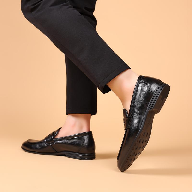 FashionMan Slipper Slip-on Schwarz Runde Zehe Einfarbig Outdoor-Mode Party Hochzeitskleid Täglich Leder Mode Freizeitschuhe Herren