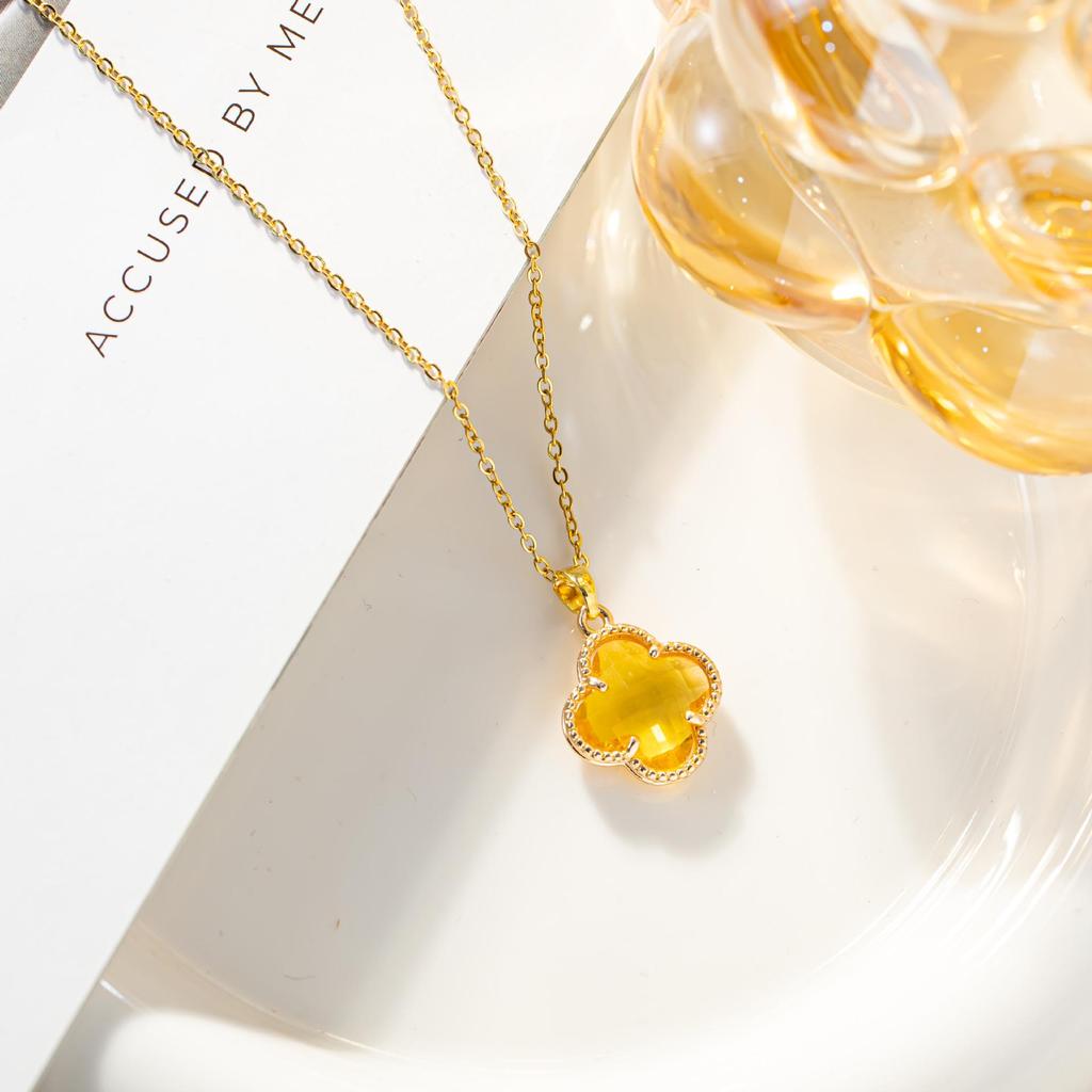Collana Quadrifoglio: Design di Moda Classico per Donna, Preferito dalle Celebrità di Douyin