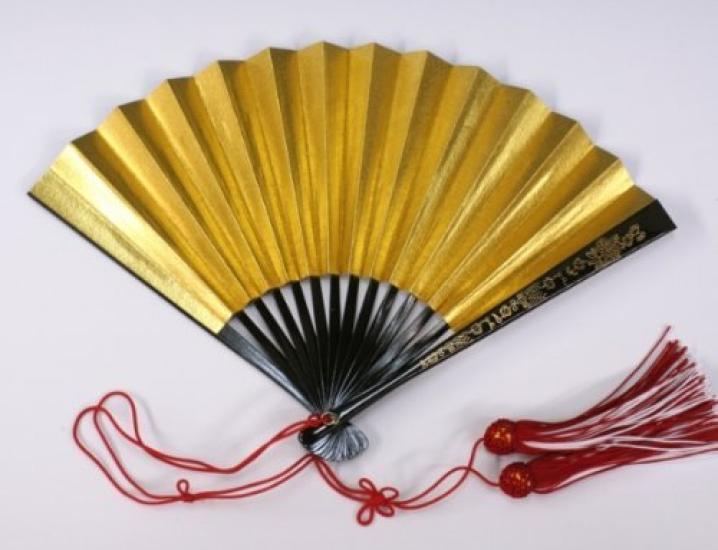 

Fan Yuino for women black gold and (with tassels, silver)