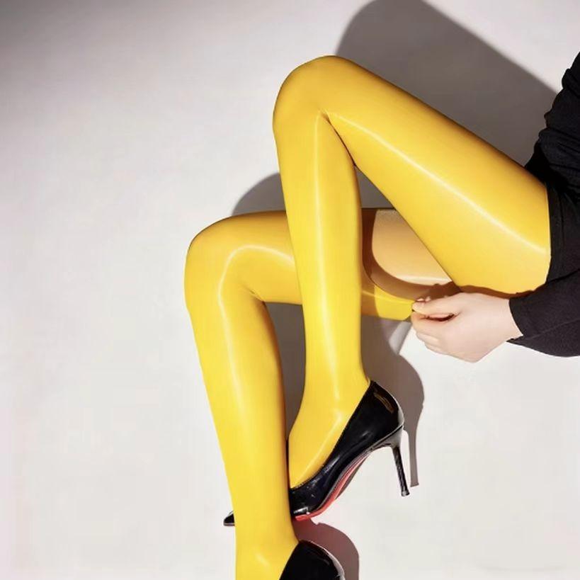 1 Pair Women'S Plus Size Glossy Black Shimmering Tights Solid Color High-Waisted Sparkling Leggings Sexy Horse Oil Tights Summer