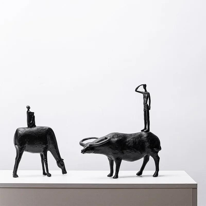 Resin Crafts Artificial Animal Ornaments Wrangler Buffalo Abstract Portrait Sculpture Decorative Figurines Home Decoration