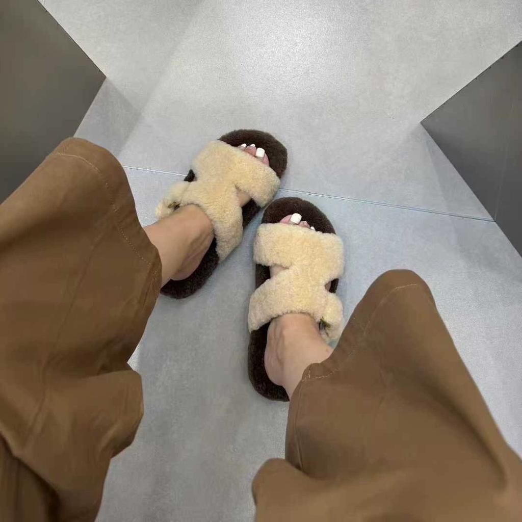 Fluffy Slippers Women's Winter Wear 2025 Autumn New Internet Celebrity Super Fire One-word Drag Fluffy Cotton Slippers Tide