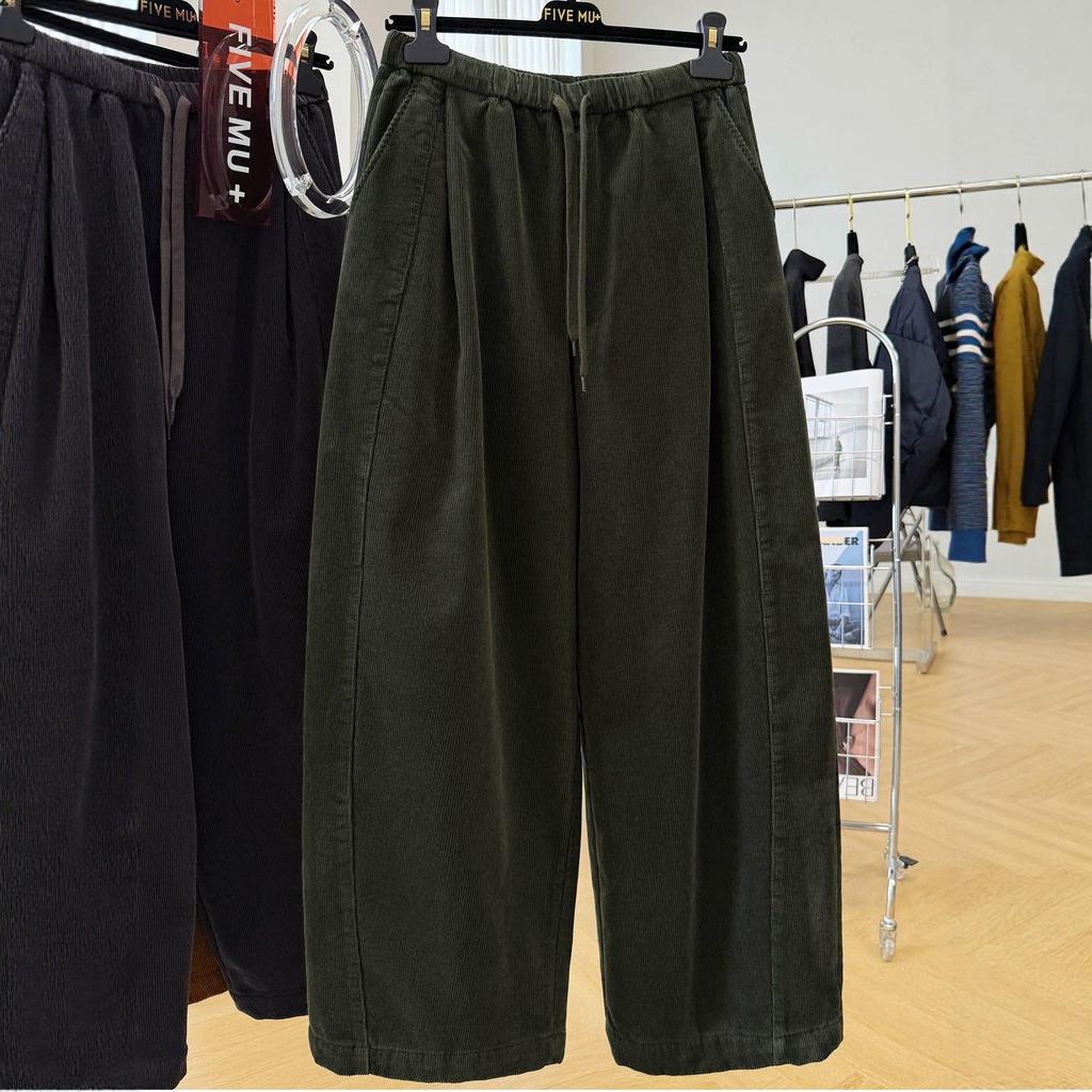 Women's Wide-Leg Corduroy Pants - Elastic Waist, Velvet-Lined, Casual Straight Cut for Autumn/Winter.