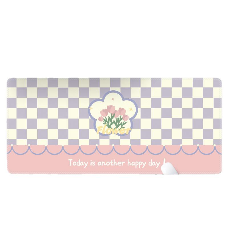 Extra Large Cute Checkered Mouse Pad, Flower Bear Design, Desk Mat for Laptop and Keyboard