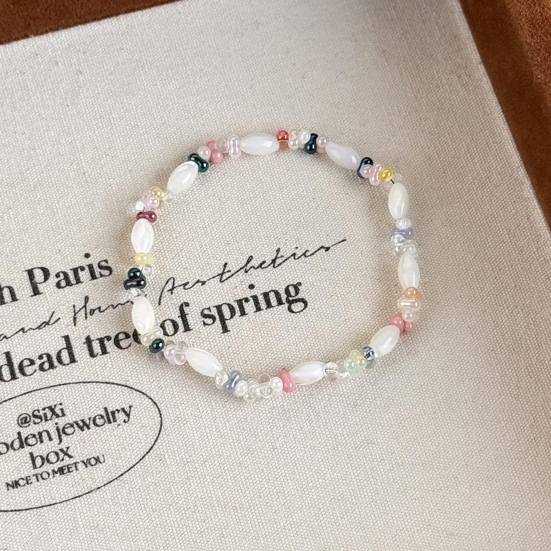

Bohemian Multicolor Miyuki Glass Beads White Oval Shell Beaded Necklace for Women Silver Plated Alloy Chain Strand Chokers
