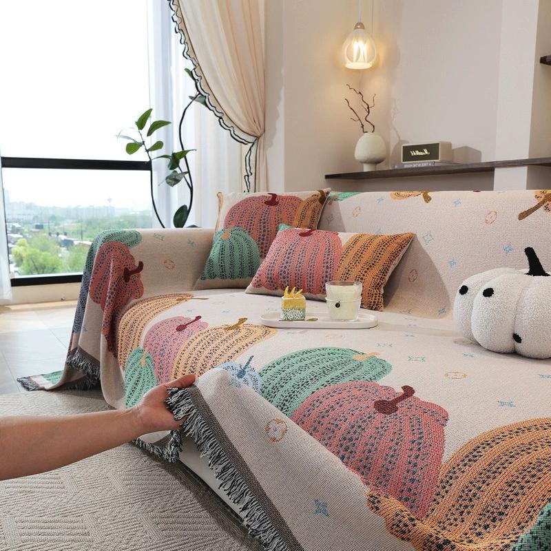 Pumpkin Pattern Sofa Cover Throw for All-Seasons Anti-Skid Couch Protector Stretchable Sofa Blanket for Living Room Home Decor