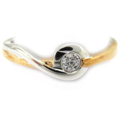 2-tone 'Hug' Silver Ring