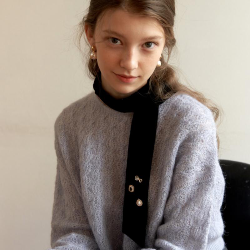 

TATIANA Simple Velvet Medium Scarf_NZ1131 Black Scarf