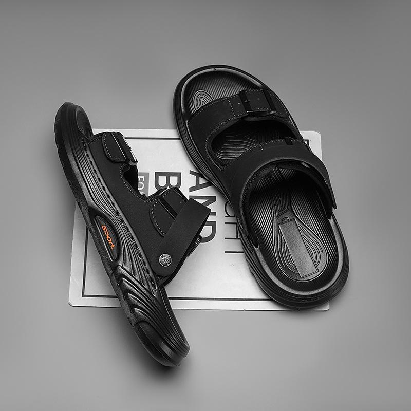 Stepping on shit sandals men's summer new leisure sports driving wear non-slip deodorant thick-soled cool slippers men