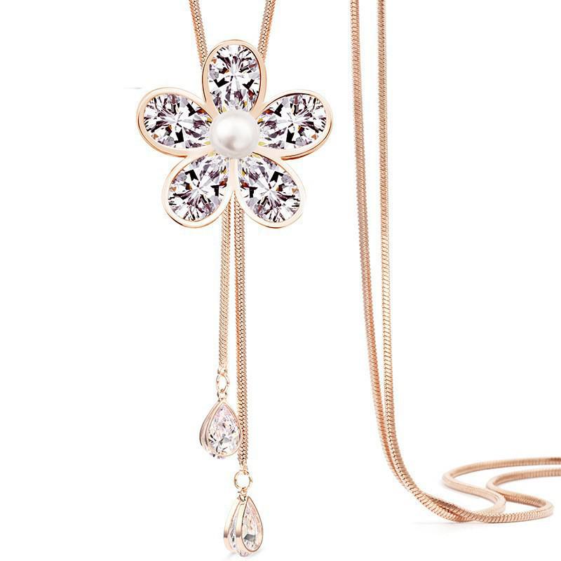 Elegant Snowflake Zirconia Women's Necklace - Long Sweater Chain with Cold Style Charm