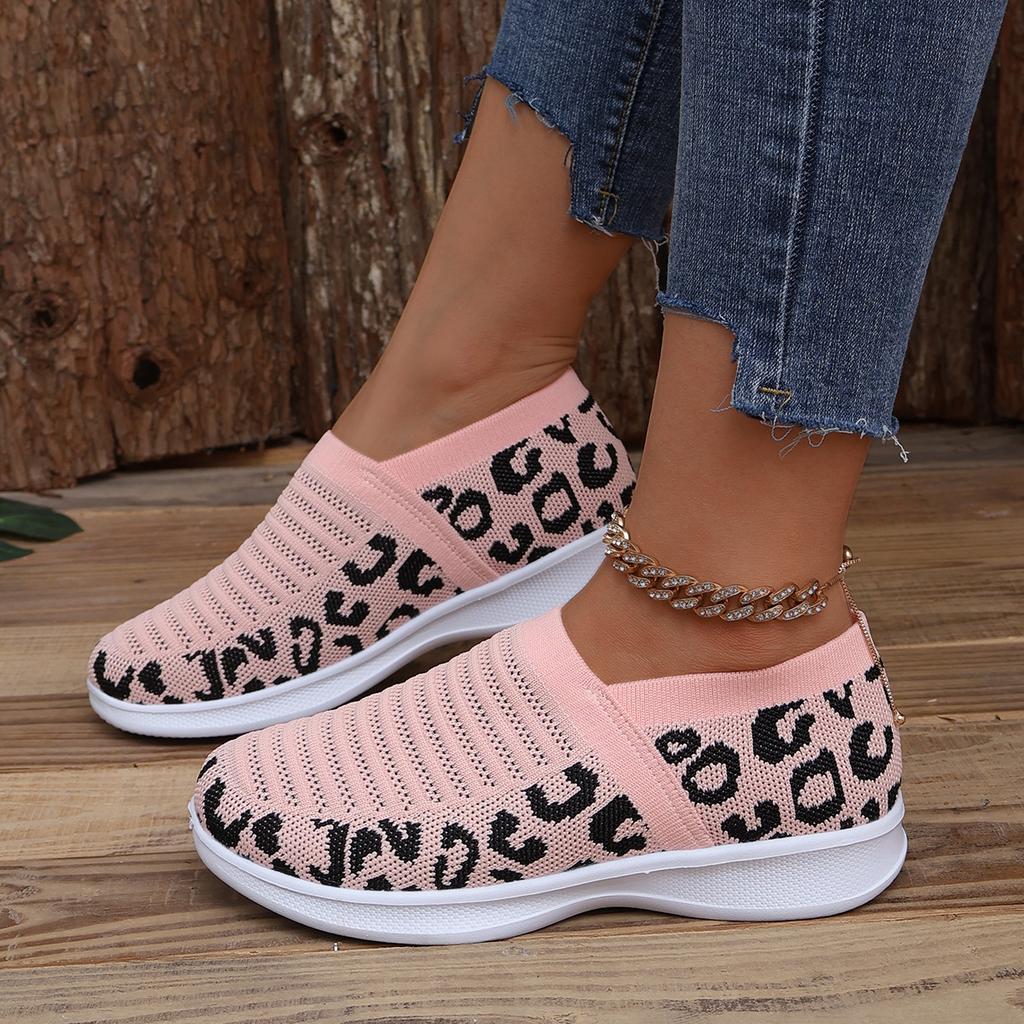 Large size single shoes women's new fly-woven sports single shoes European and American mesh breathable one-pedal lazy women's shoes