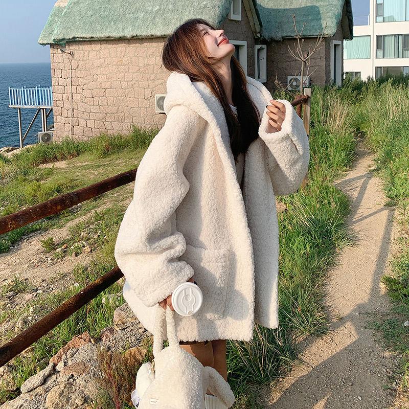 Korean Lamb Fleece Coat Women Winter Thickened Warm Hooded Cotton Jacket Slimming Design