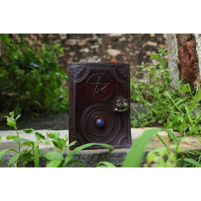 Handgemachtes Wicca-Leder-Tagebuch mit braunem Pentagramm-Prägung, leeres Zauberbuch der Schatten, Notizblock, Grimoire-Buch, Schreibbuch für Männer und Frauen, 7/5