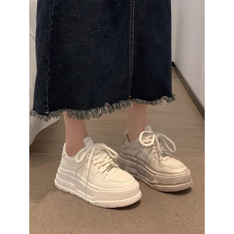 Muffin Thick-soled Dirty Little White Shoes 2025 New Small Man Taller and Thinner Comfortable and Lightweight Sports and Leisure Shoes