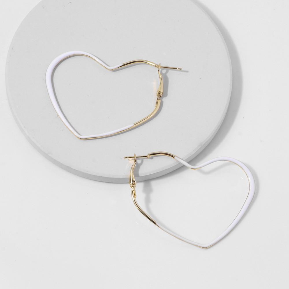 Stylish Heartshaped Geometric Earrings Trendy Fashion Jewelry In Multiple Colors Vibrant