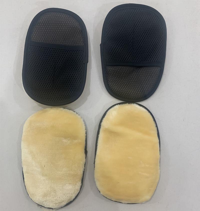 Plush Wool Car Wash and Wax Gloves for Cleaning and Polishing