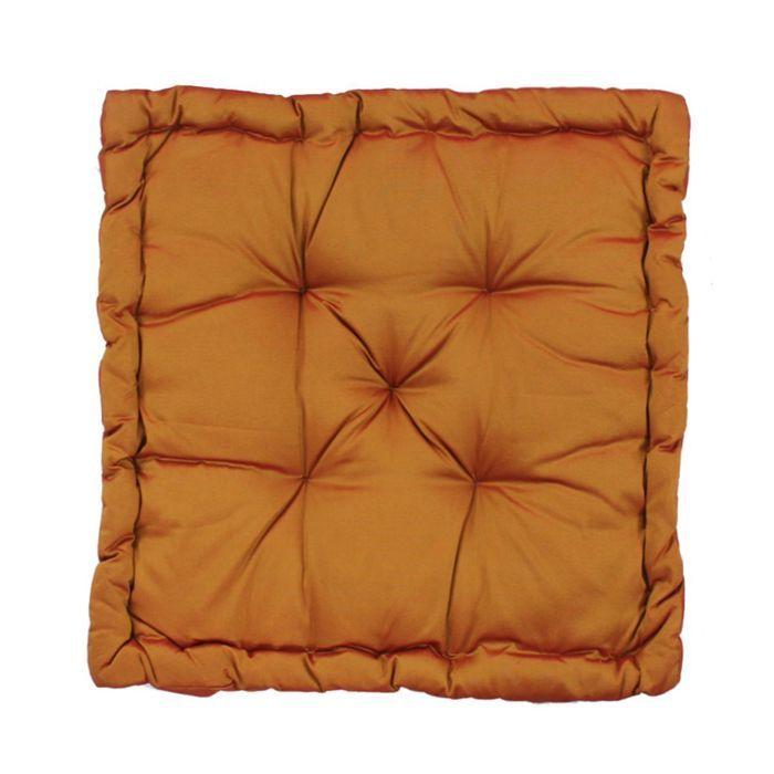 Pouf tapissier en taffetas cuivre 40x40
