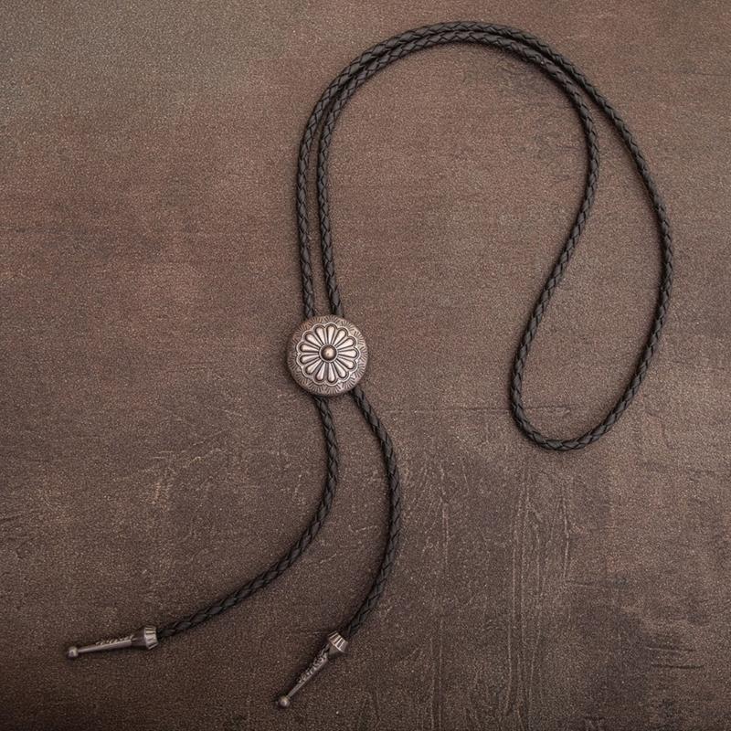 Men's Western Bolo Tie with Flower Pattern Metal Pendant Adjustable Leather Rope Necktie Vintage Necklace Shirt Chain