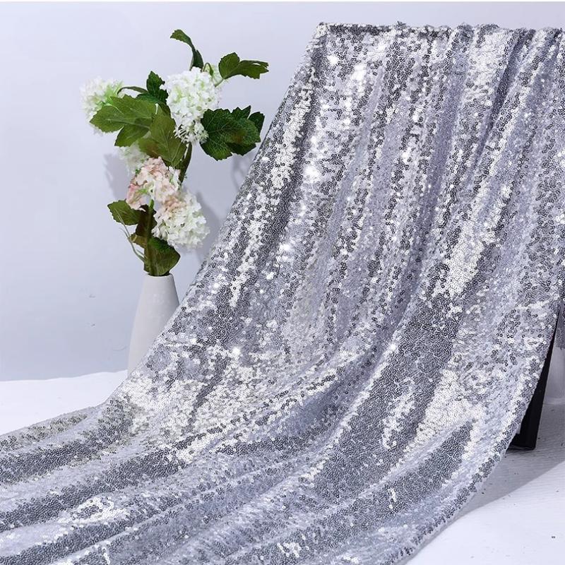 Tkaniny cekinowe i zagęszczone tkaniny siatkowe 100x150cm są używane do odzieży bankietowej, dekoracji scenicznych i tkanin DIY do sesji zdjęciowych