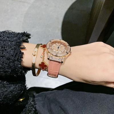 New Light Luxury Full Diamond Rotating Watch, Fashionable and Simple Belt, Personalized Hollow Transparent Women's Quartz Watch