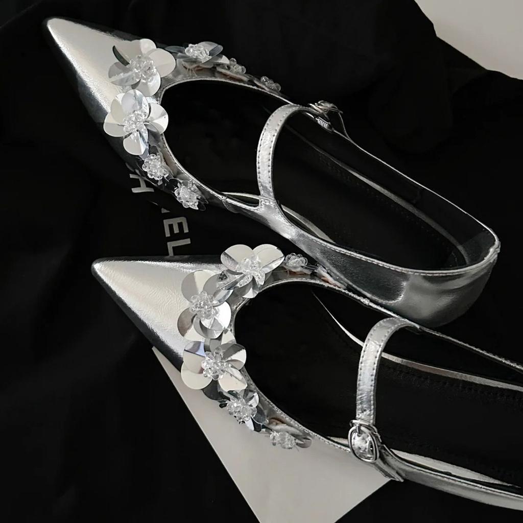 Pointed silver sequined flower Mary Jane women's shoes one-word buckle with light mouth French inner heightening shoes