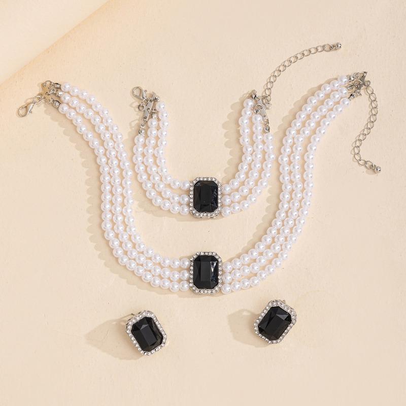 Imitation pearl necklace set jewelry exaggerated light luxury gemstone collarbone chain retro ring bracelet