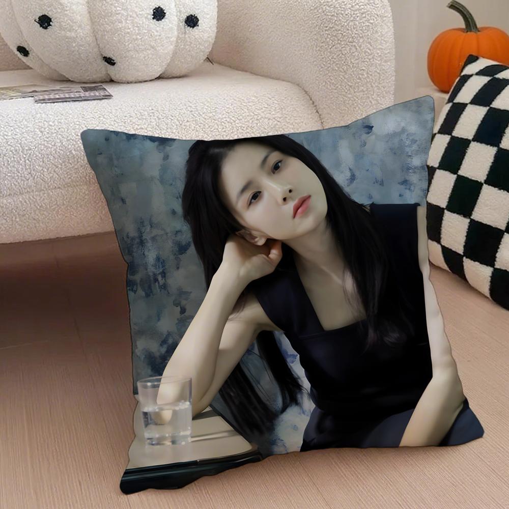 Actor Elegant LLee Bo Young Cushion Cover Throw Pillow Cover Hidden Button Durable Polyester Chair Cushion